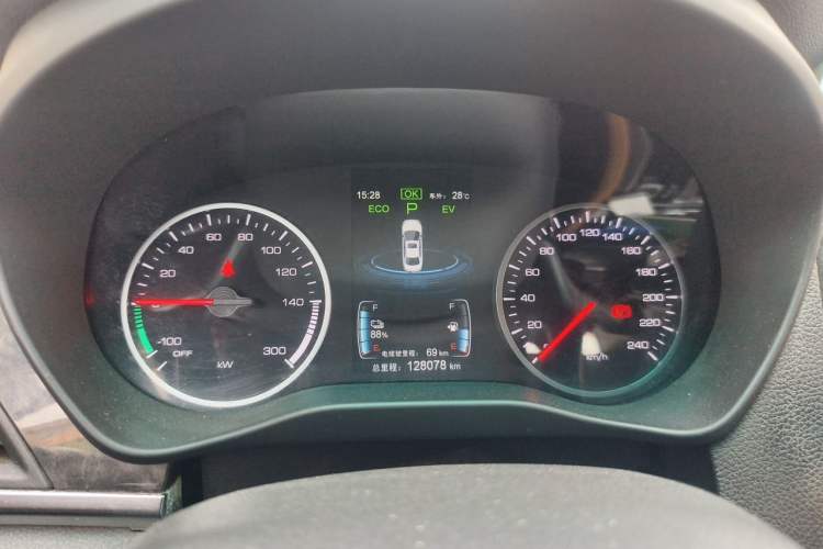 Used BYD Qin New Energy 2017 1.5T Luxury Model Instrument Cluster