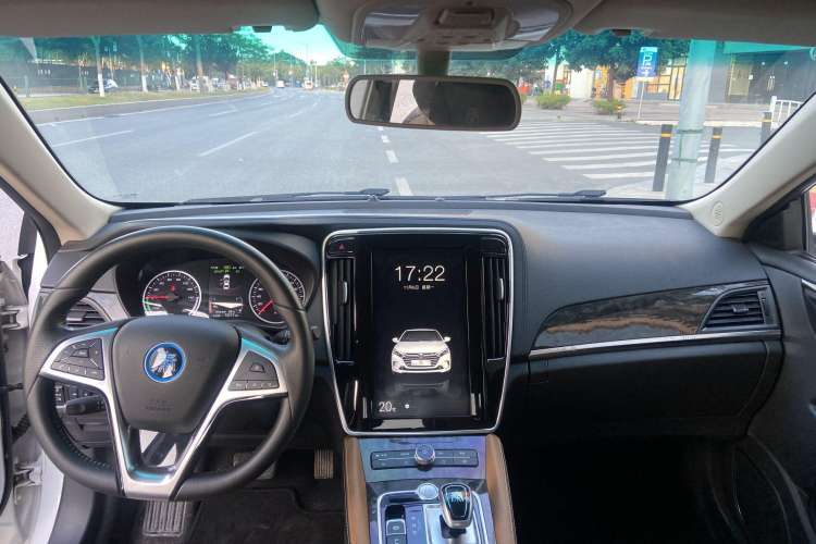 Used BYD Qin New Energy 2017 1.5T Luxury Model Interior 1