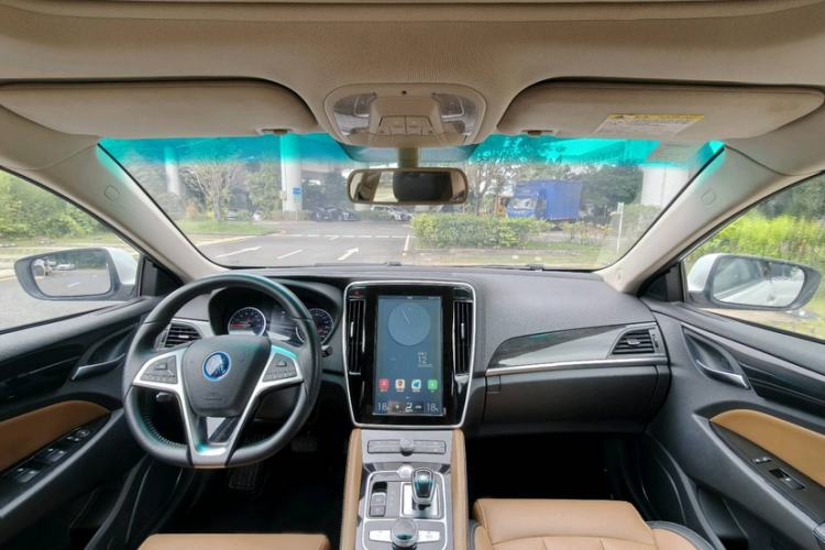 Used BYD Qin New Energy 2017 1.5T Luxury Model Interior 1