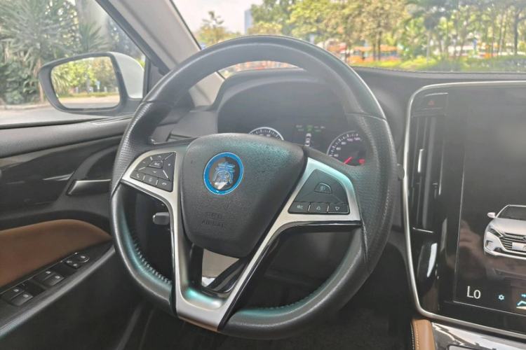 Used BYD Qin New Energy 2017 1.5T Luxury Model Interior 2
