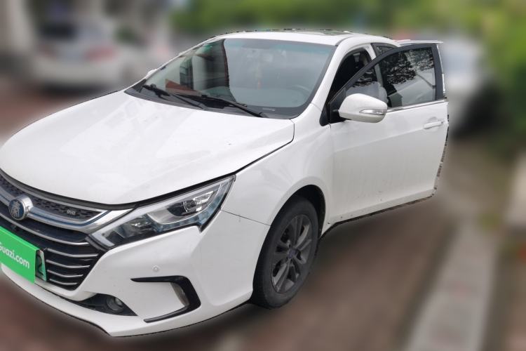 Used BYD Qin New Energy 2017 1.5T Luxury Model Guazi used car, China used car export, Used car for sale, Used  cars, Cheapest cars for sale