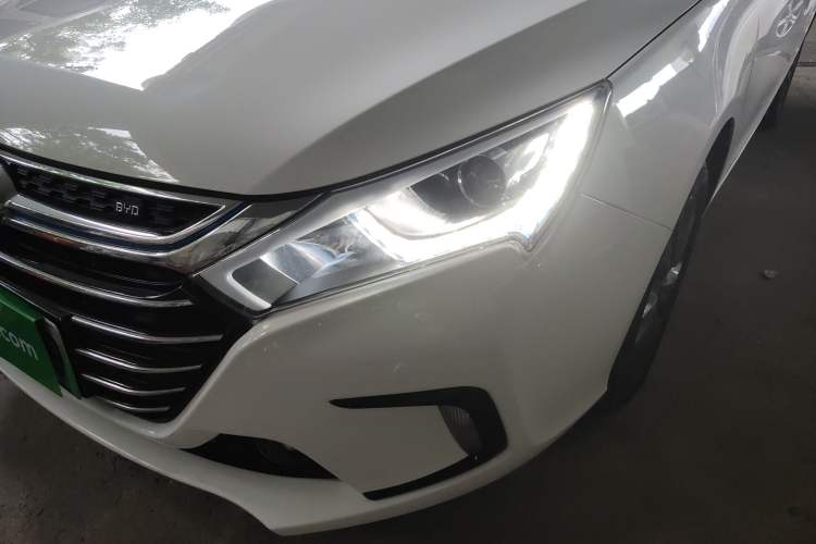 Used BYD Qin New Energy 2017 1.5T Luxury Model Left Front Headlight