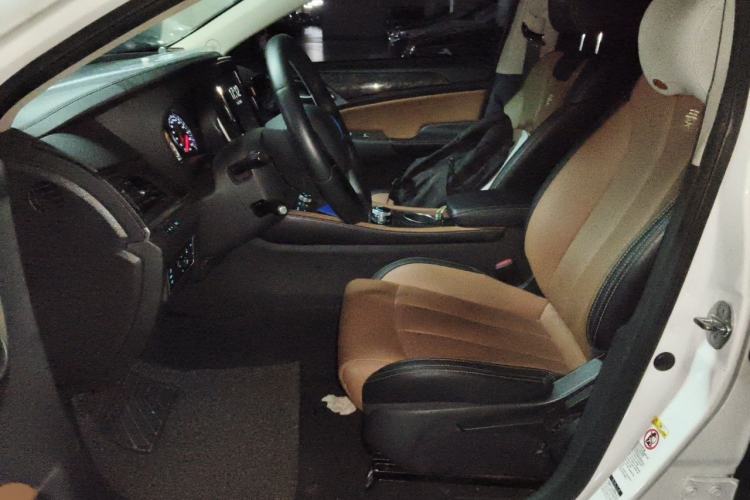 Used BYD Qin New Energy 2017 1.5T Luxury Model Left Front Seat