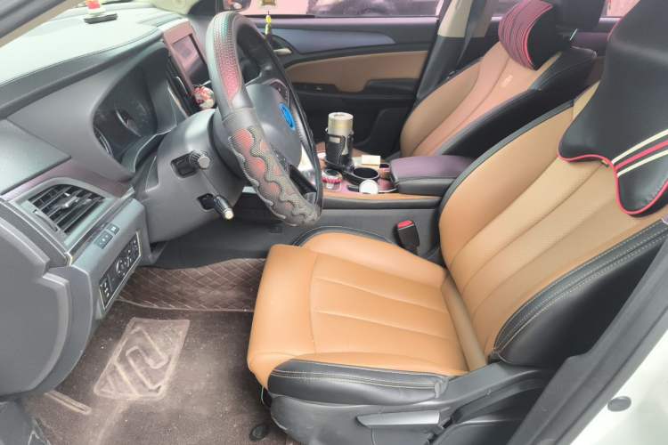 Used BYD Qin New Energy 2017 1.5T Luxury Model Left Front Seat