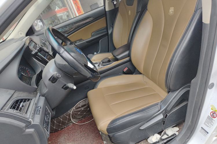 Used BYD Qin New Energy 2017 1.5T Luxury Model Left Front Seat