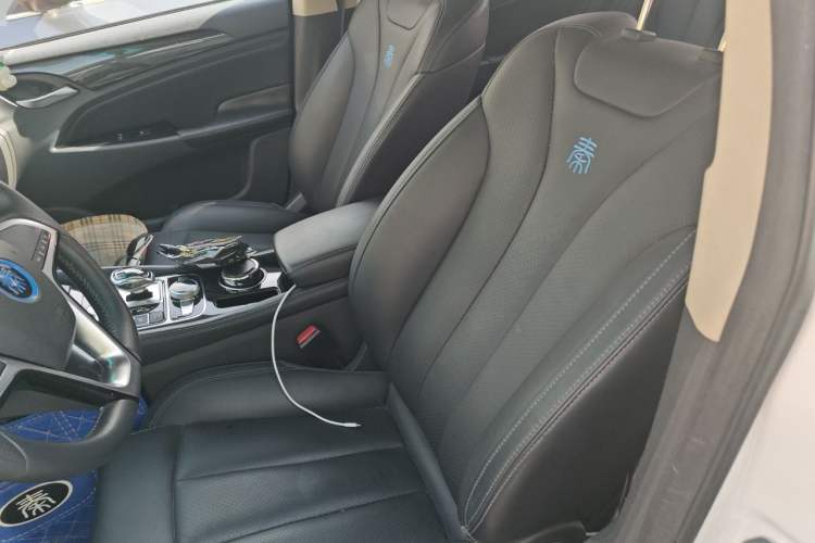 Used BYD Qin New Energy 2017 1.5T Luxury Model Left Front Seat