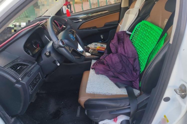 Used BYD Qin New Energy 2017 1.5T Luxury Model Left Front Seat
