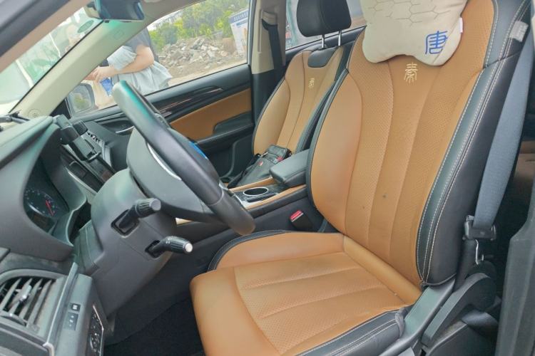 Used BYD Qin New Energy 2017 1.5T Luxury Model Left Front Seat