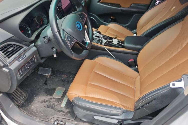 Used BYD Qin New Energy 2017 1.5T Luxury Model Left Front Seat