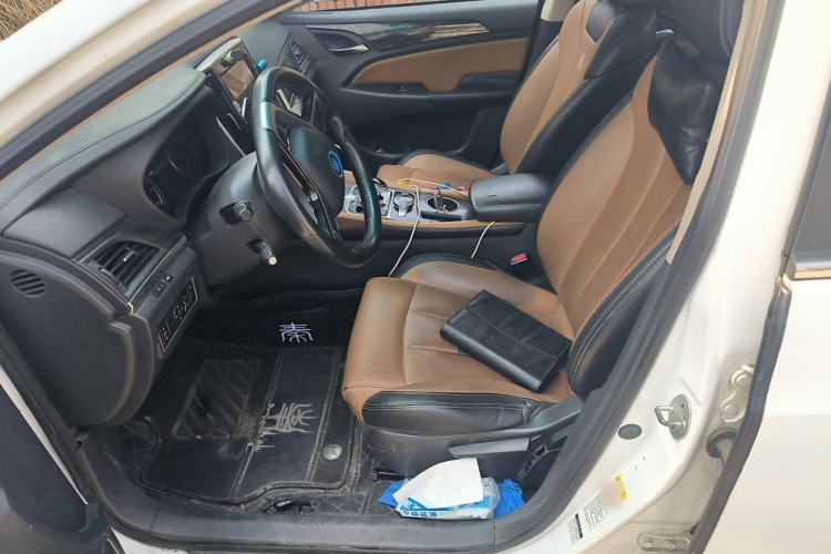 Used BYD Qin New Energy 2017 1.5T Luxury Model Left Front Seat