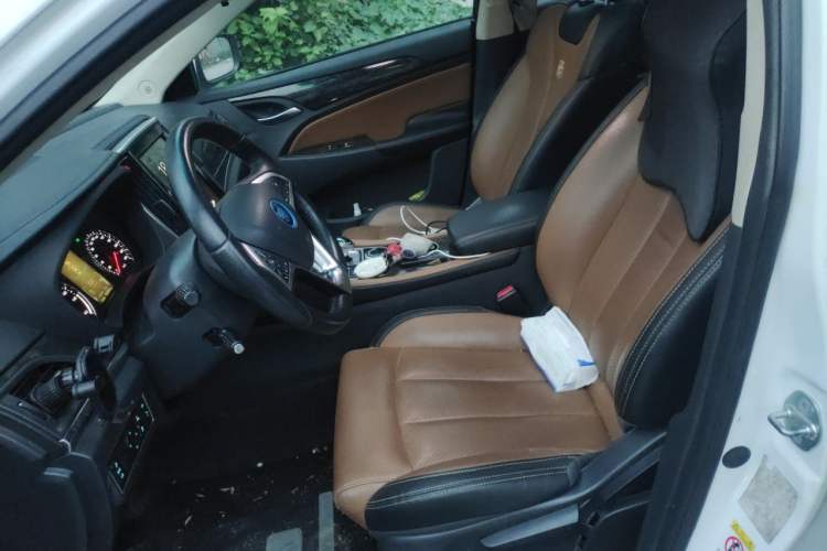 Used BYD Qin New Energy 2017 1.5T Luxury Model Left Front Seat