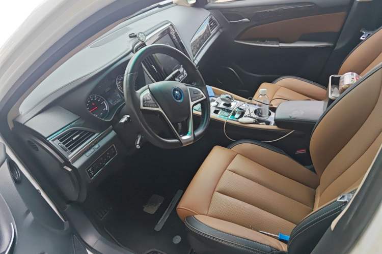 Used BYD Qin New Energy 2017 1.5T Luxury Model Left Front Seat