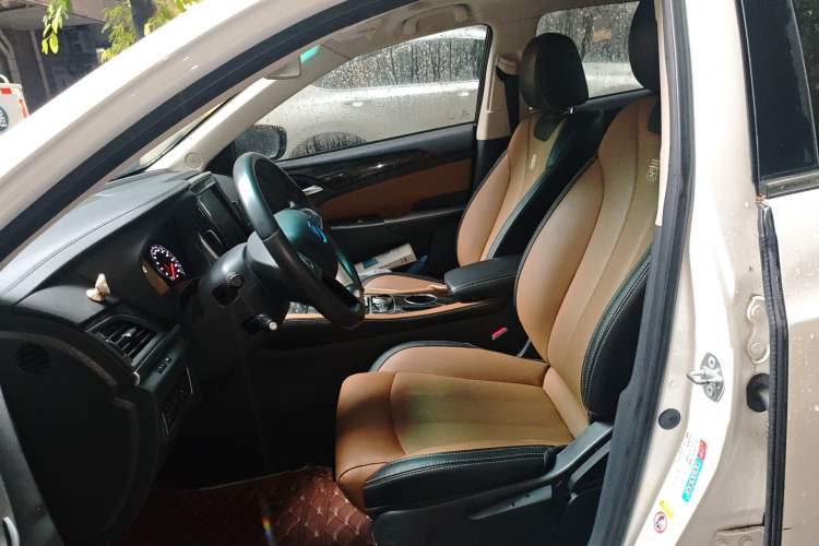 Used BYD Qin New Energy 2017 1.5T Luxury Model Left Front Seat