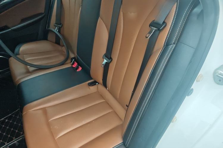 Used BYD Qin New Energy 2017 1.5T Luxury Model Left Rear Seat