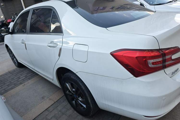 Used BYD Qin New Energy 2017 1.5T Luxury Model Left Side