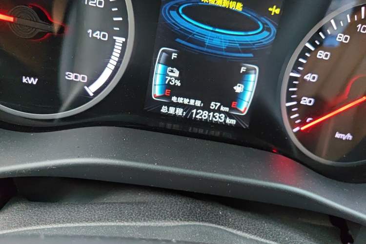 Used BYD Qin New Energy 2017 1.5T Luxury Model Odometer Close Up