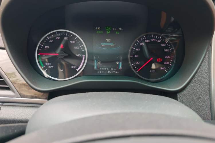 Used BYD Qin New Energy 2017 1.5T Luxury Model Odometer Close Up