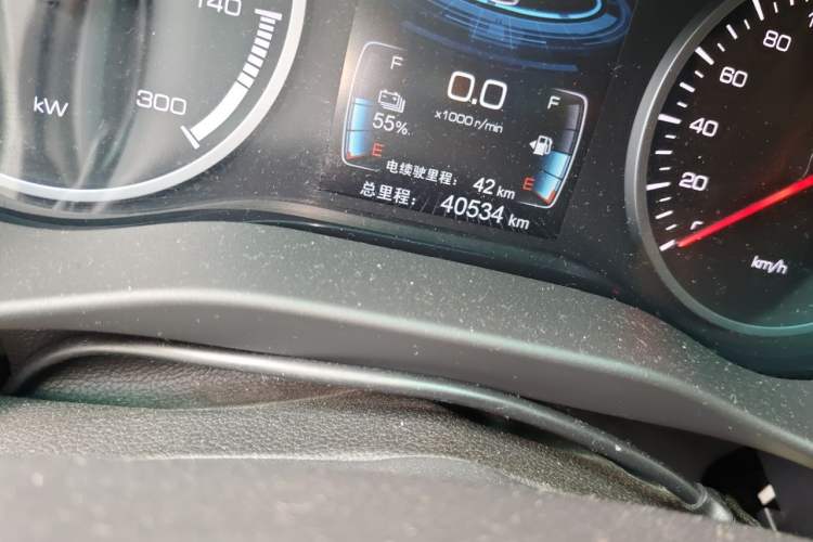 Used BYD Qin New Energy 2017 1.5T Luxury Model Odometer Close Up