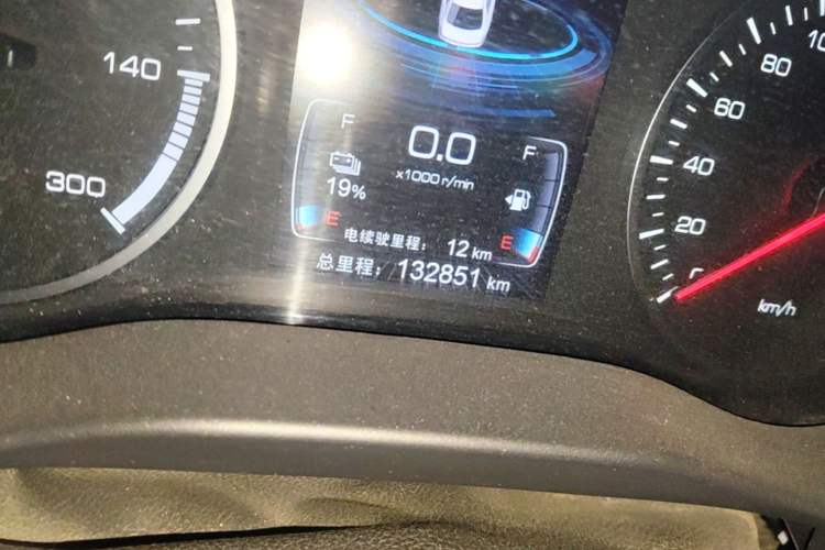 Used BYD Qin New Energy 2017 Qin 1.5T 100 Odometer Close Up