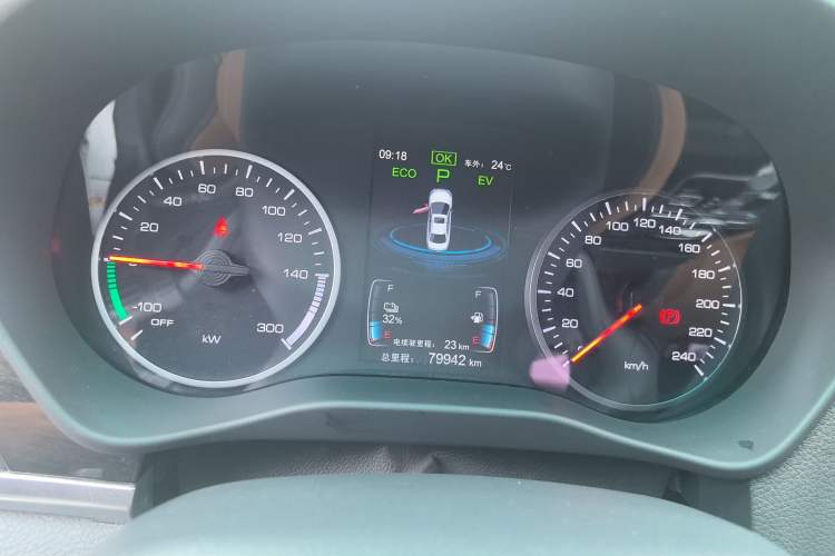 Used BYD Qin New Energy 2017 1.5T Luxury Model Odometer Close Up