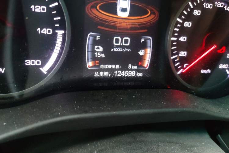 Used BYD Qin New Energy 2017 1.5T Luxury Model Odometer Close Up