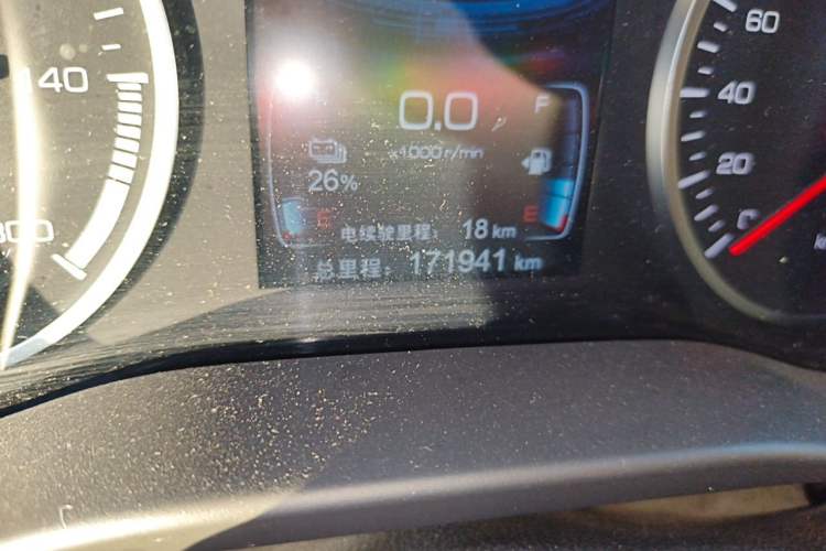 Used BYD Qin New Energy 2017 1.5T Luxury Model Odometer Close Up