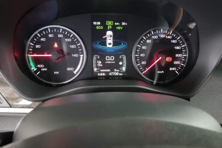 Used BYD Qin New Energy 2017 1.5T Luxury Model Odometer Close Up
