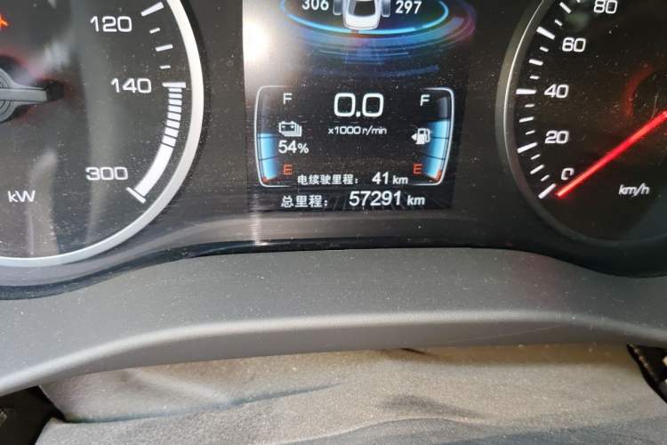 Used BYD Qin New Energy 2017 1.5T Luxury Model Odometer Close Up
