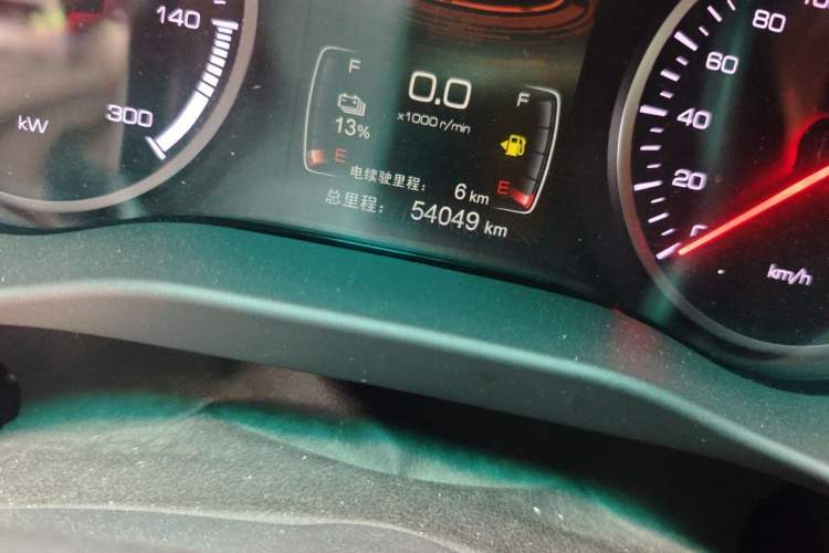 Used BYD Qin New Energy 2017 1.5T Luxury Model Odometer Close Up