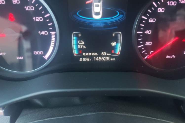 Used BYD Qin New Energy 2017 1.5T Luxury Model Odometer Close Up