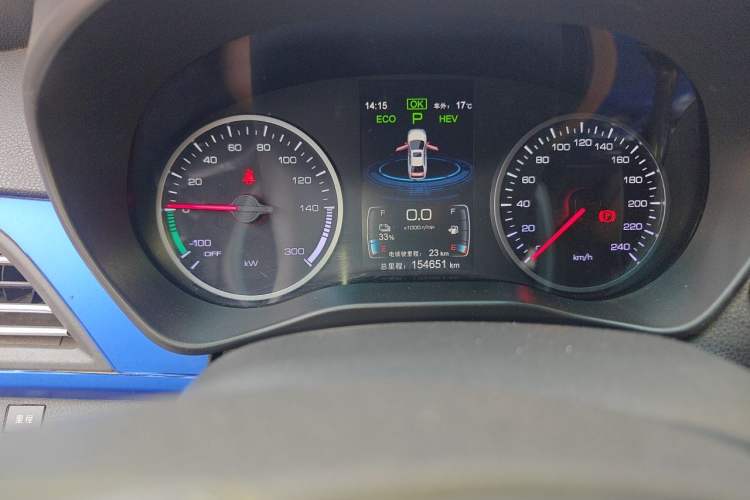 Used BYD Qin New Energy 2017 1.5T Luxury Model Odometer Close Up