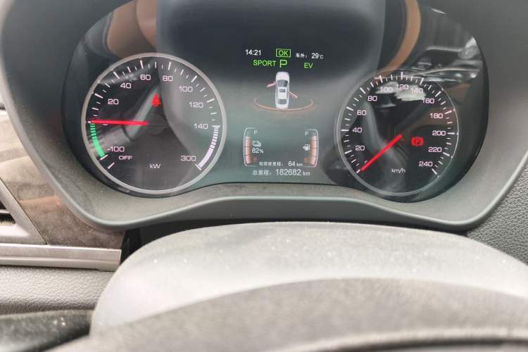 Used BYD Qin New Energy 2017 1.5T Luxury Model Odometer Close Up