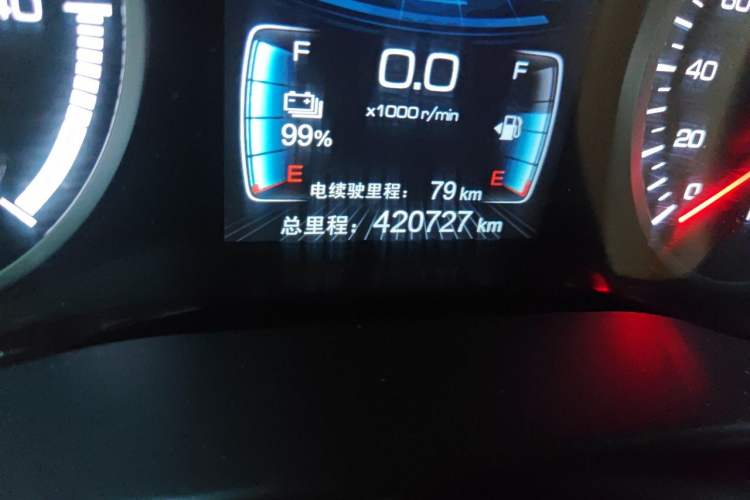 Used BYD Qin New Energy 2017 1.5T Luxury Model Odometer Close Up