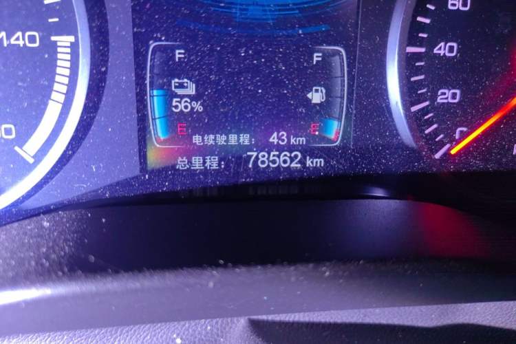 Used BYD Qin New Energy 2017 1.5T Luxury Model Odometer Close Up