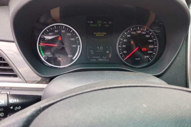 Used BYD Qin New Energy 2017 1.5T Luxury Model Odometer Close Up