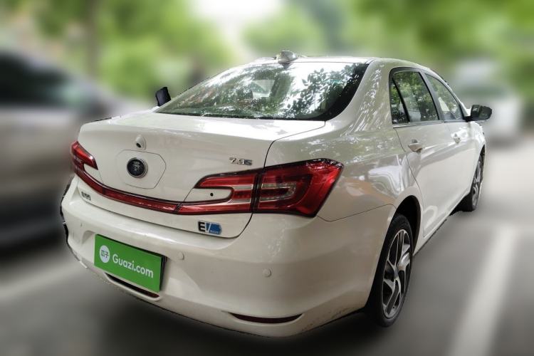 Used BYD Qin New Energy 2017 Qin EV300 Flagship Model Rear Right 45 Deg