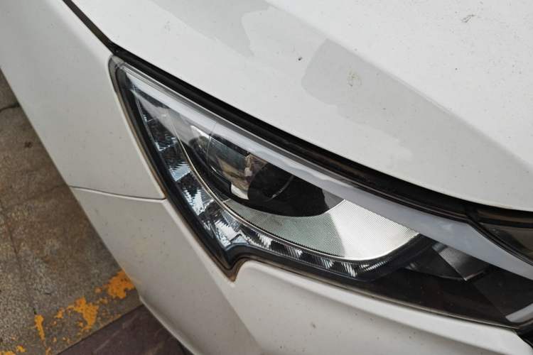 Used BYD Qin New Energy 2017 1.5T Luxury Model Right Front Headlight