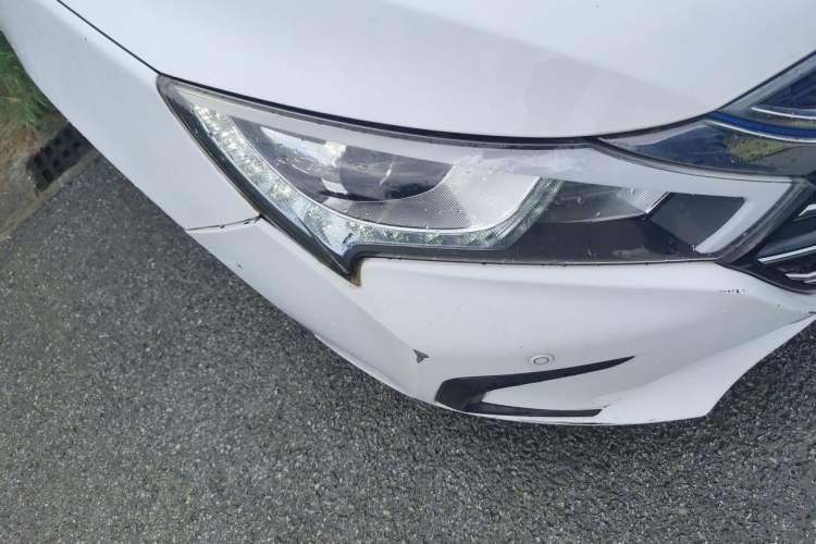 Used BYD Qin New Energy 2017 1.5T Luxury Model Right Front Headlight