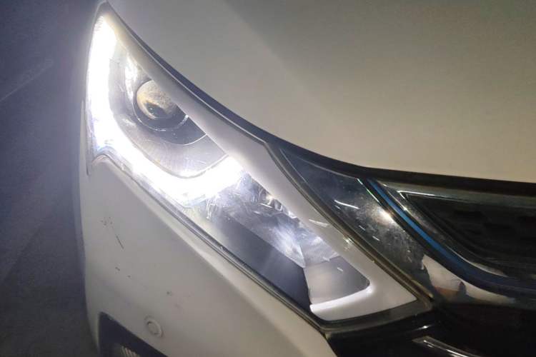 Used BYD Qin New Energy 2017 Qin 1.5T 100 Right Front Headlight