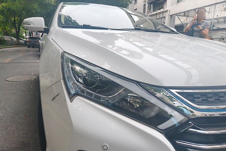 Used BYD Qin New Energy 2017 Qin 1.5T 100 Right Front Headlight