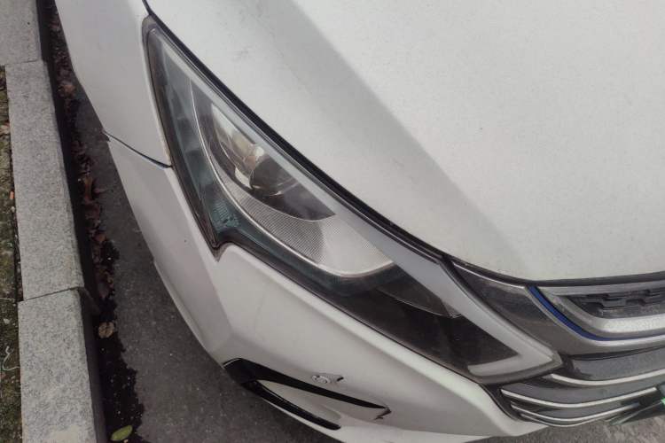 Used BYD Qin New Energy 2017 Qin 1.5T 100 Right Front Headlight