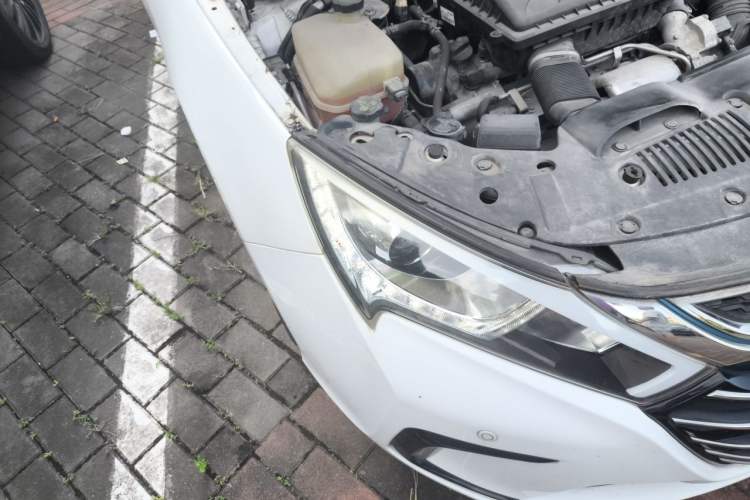 Used BYD Qin New Energy 2017 Qin 1.5T 100 Right Front Headlight