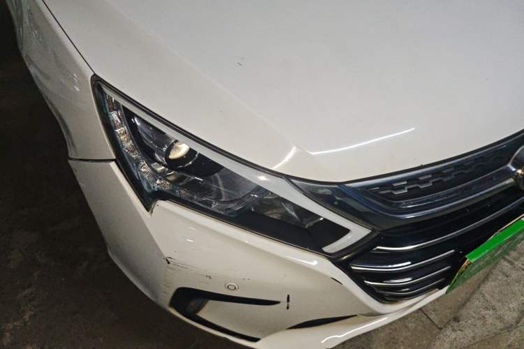 Used BYD Qin New Energy 2017 1.5T Luxury Model Right Front Headlight