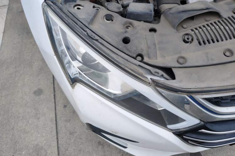 Used BYD Qin New Energy 2017 1.5T Luxury Model Right Front Headlight