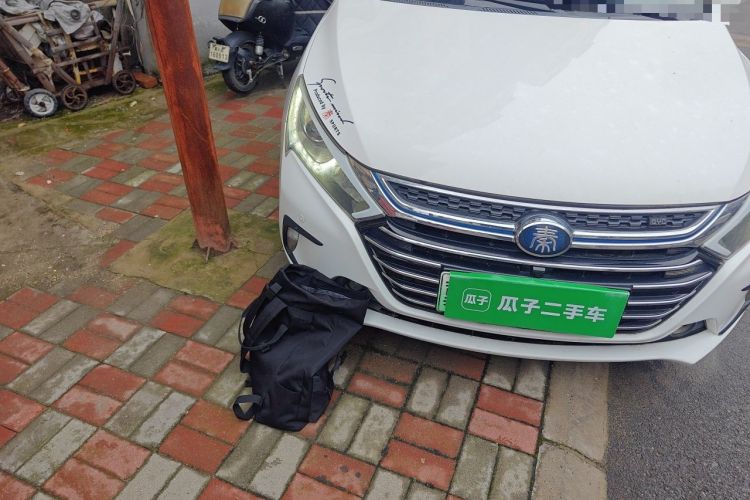 Used BYD Qin New Energy 2017 1.5T Luxury Model Right Front Headlight