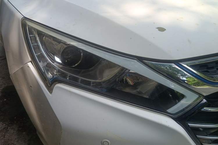 Used BYD Qin New Energy 2017 1.5T Luxury Model Right Front Headlight