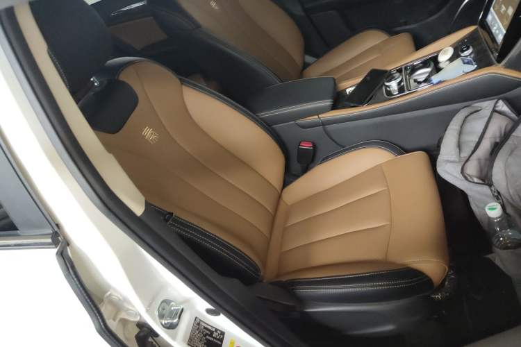 Used BYD Qin New Energy 2017 1.5T Luxury Model Right Front Seat