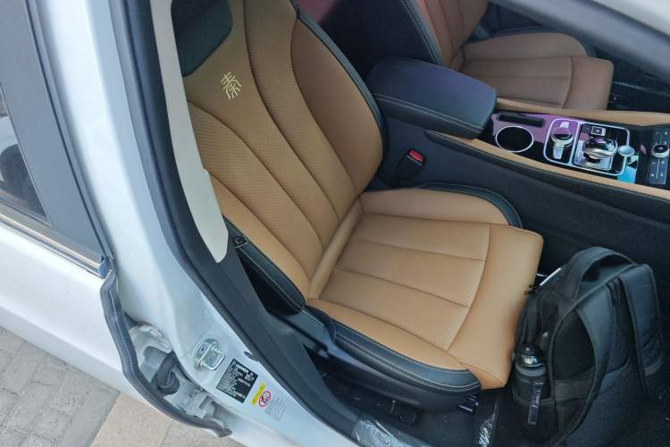 Used BYD Qin New Energy 2017 1.5T Luxury Model Right Front Seat