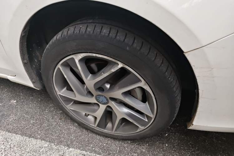 Used BYD Qin New Energy 2017 Qin 1.5T 100 Right Front Wheel Hub
