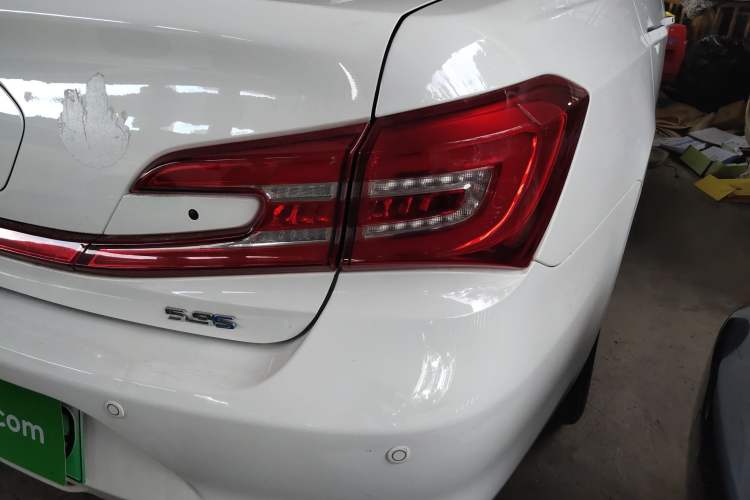 Used BYD Qin New Energy 2017 1.5T Luxury Model Right Rear Taillight